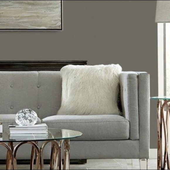 Pillows - Picture 3 of 5